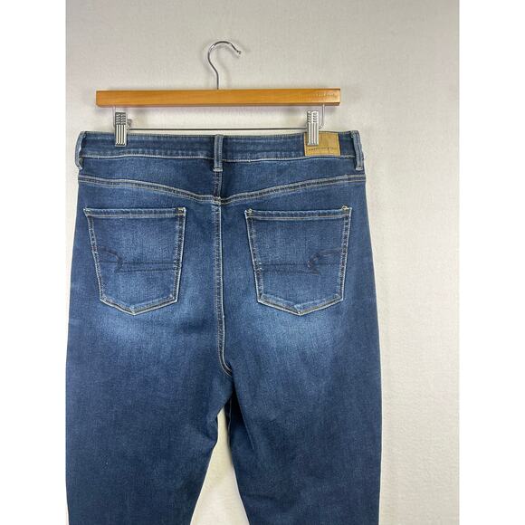 Woman's American Eagle High Rise Dark Wash Skinny Jeans - Size 14 - Picture 11 of 12